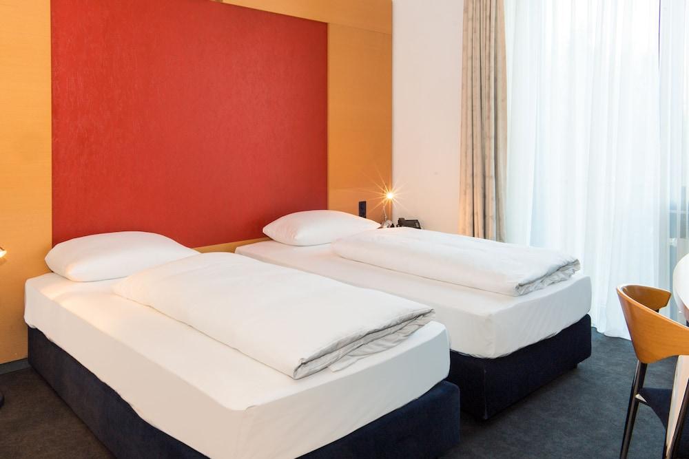 Four Ratingen Dusseldorf Airport Otel Dış mekan fotoğraf