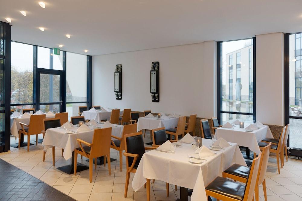Four Ratingen Dusseldorf Airport Otel Dış mekan fotoğraf